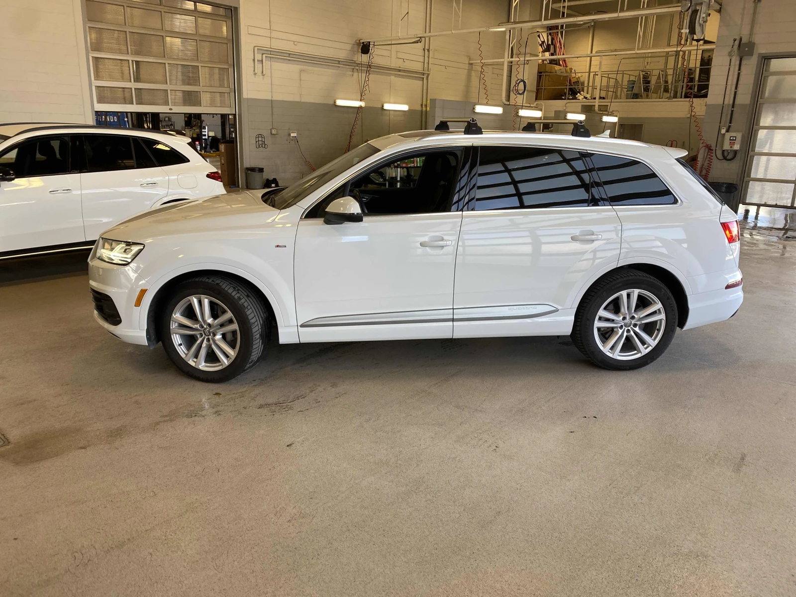 Audi Q7 Technik* S-line* Подгрев* Обдух* Пано* Камера - изображение 4