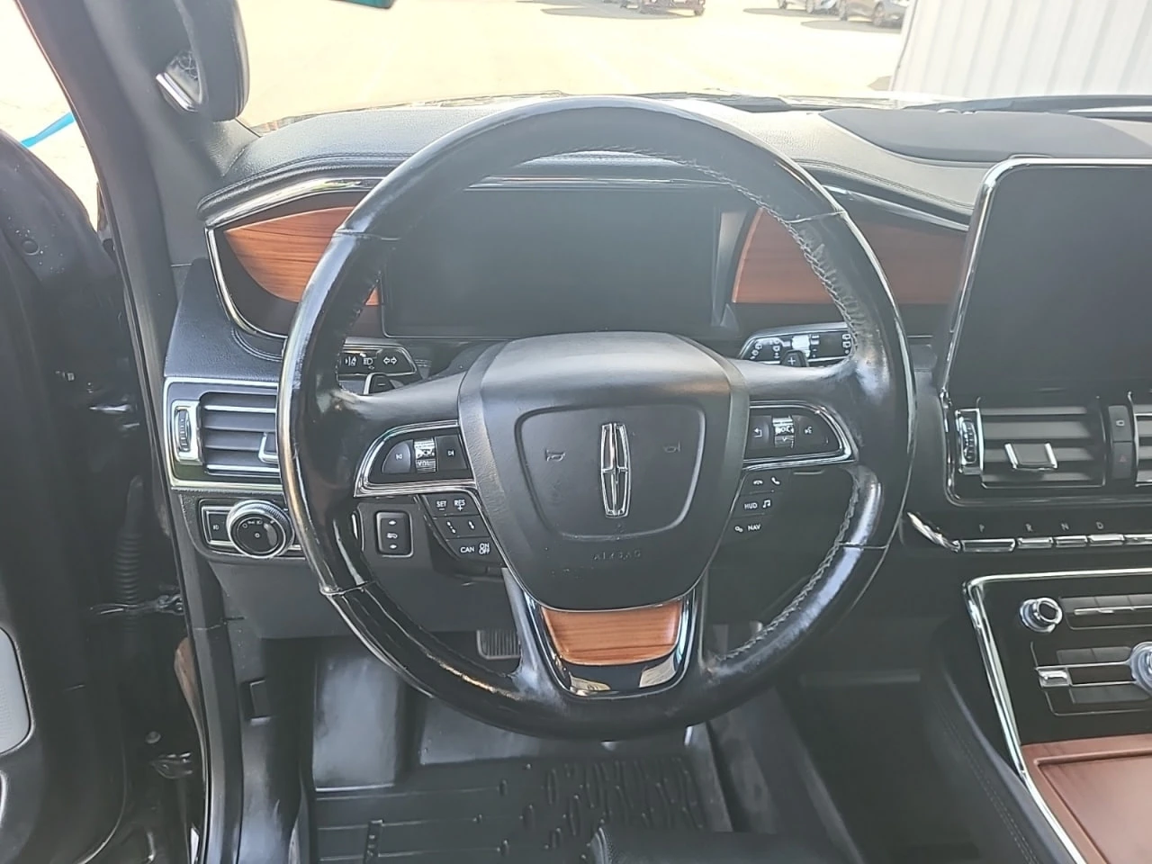 Lincoln Navigator * АВТО КРЕДИТ* ЦЕНА ДО БГ * CARFAX *  - изображение 10