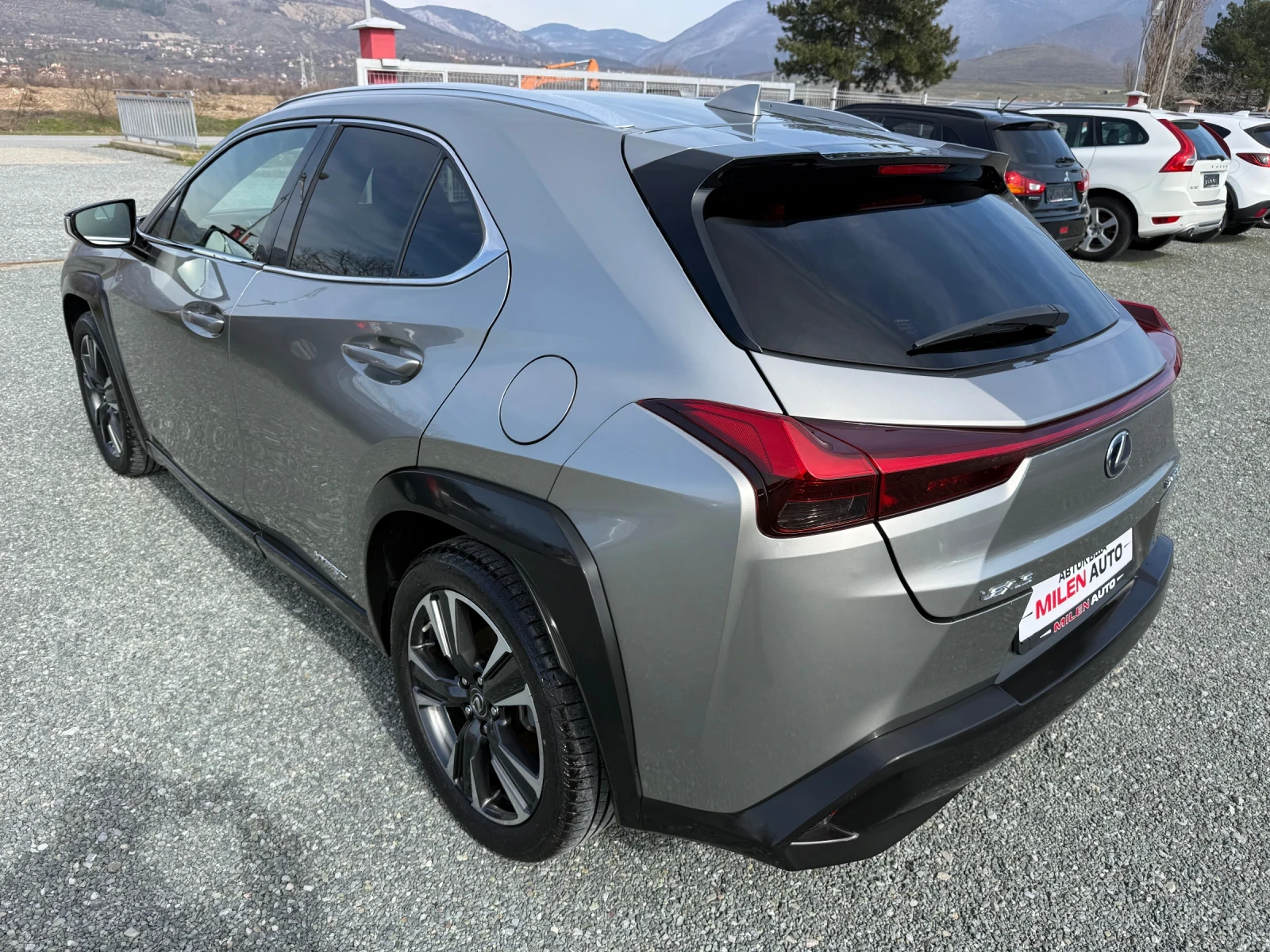 Lexus UX 250h (КАТО НОВА)^(ХИБРИД) - изображение 8