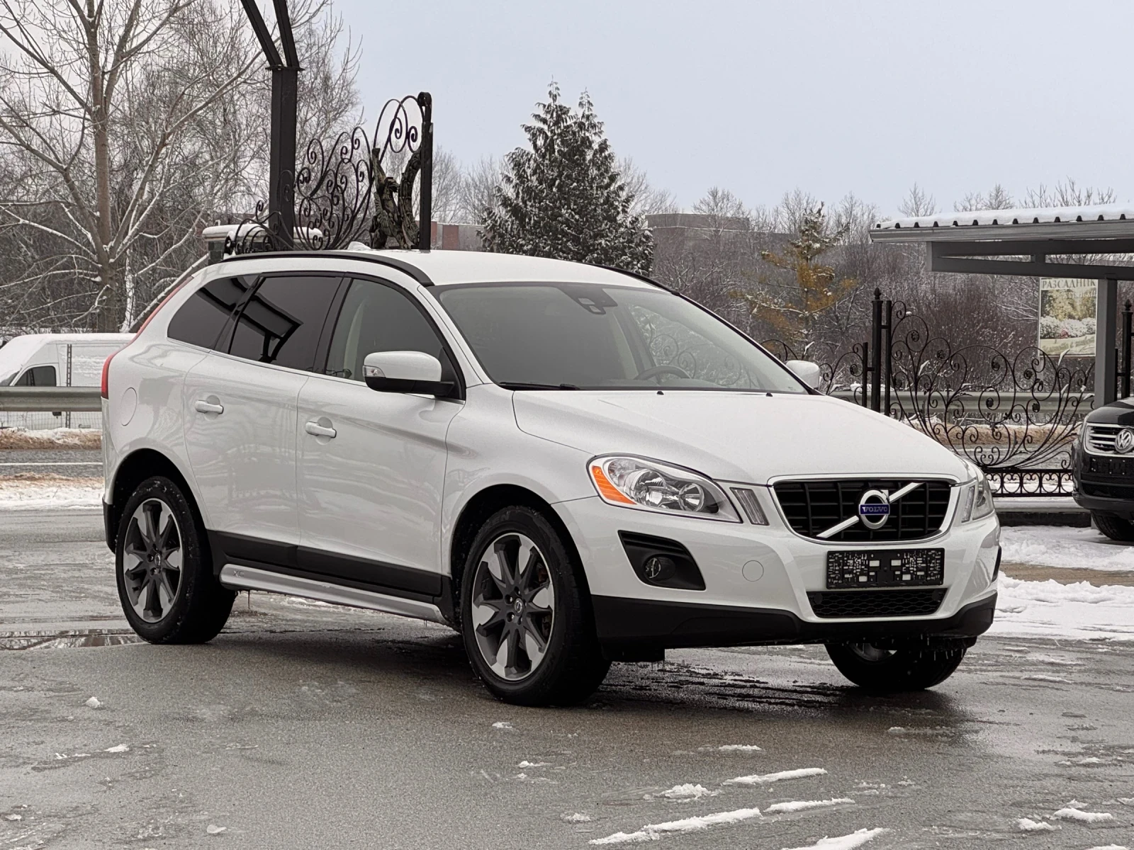 Volvo XC60 2.0D5 4x4 ИТАЛИЯ 200к.с. - изображение 3