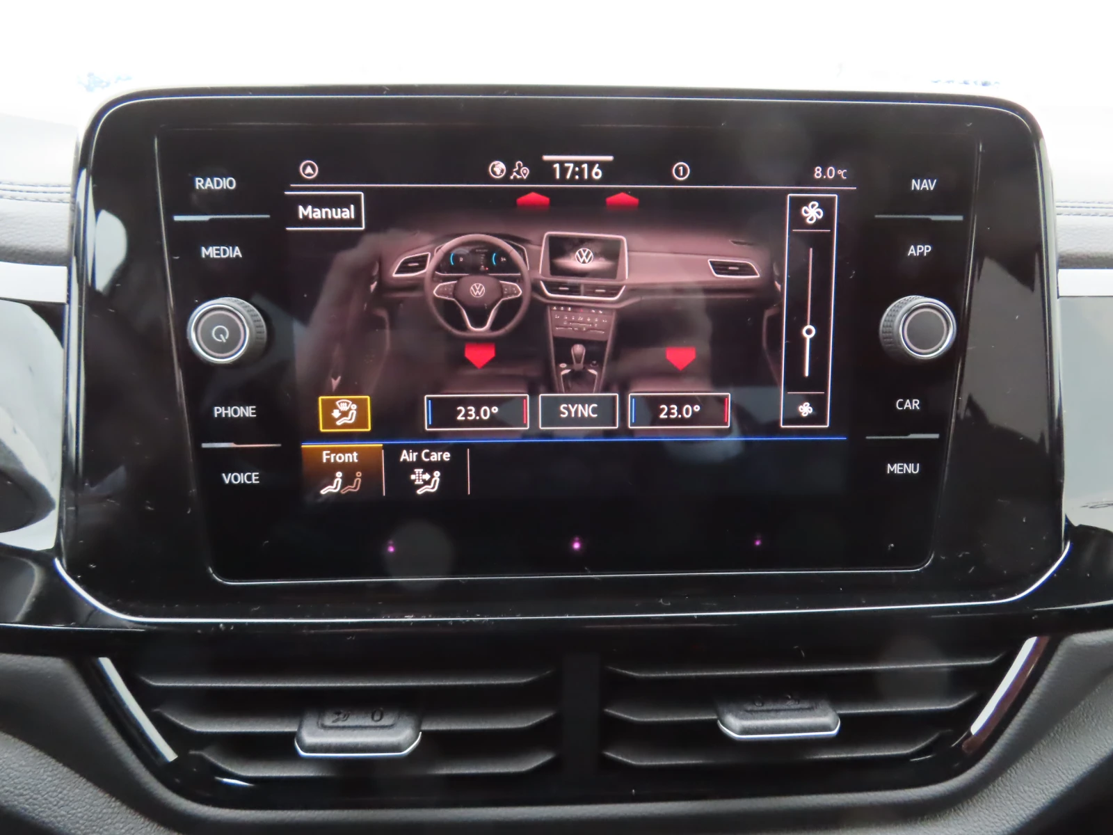 VW T-Roc Style Plus 1.5 TSI OPF DSG - изображение 10