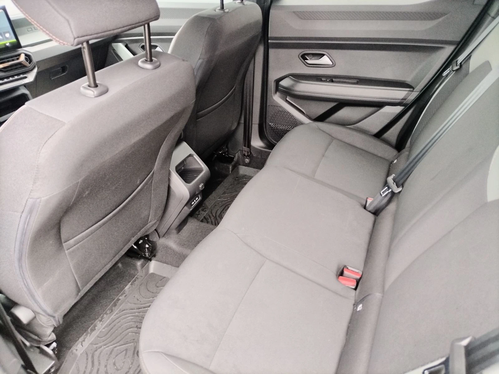 Dacia Duster DUSTER EXTREME E-TECH FULL HYBRID 140 | Mobile.bg � ����������� 14