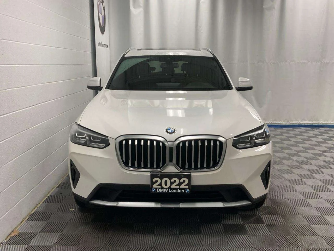 BMW X3 ПАНО / ЛИЗИНГ / ЦЕНА до БГ, снимка 2 - Автомобили и джипове - 55396178
