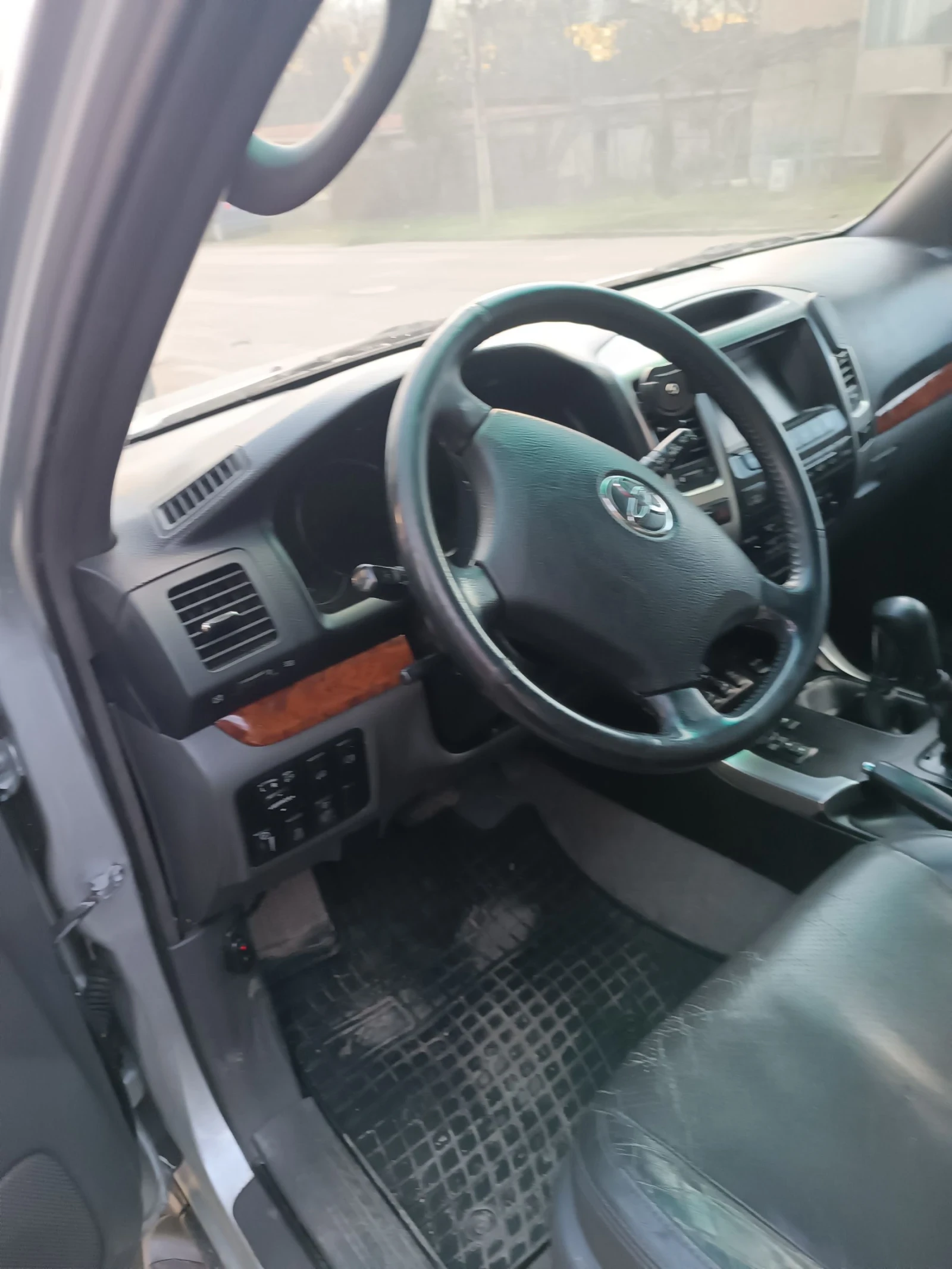 Toyota Land cruiser 120 Prado, снимка 7 - Автомобили и джипове - 55509833