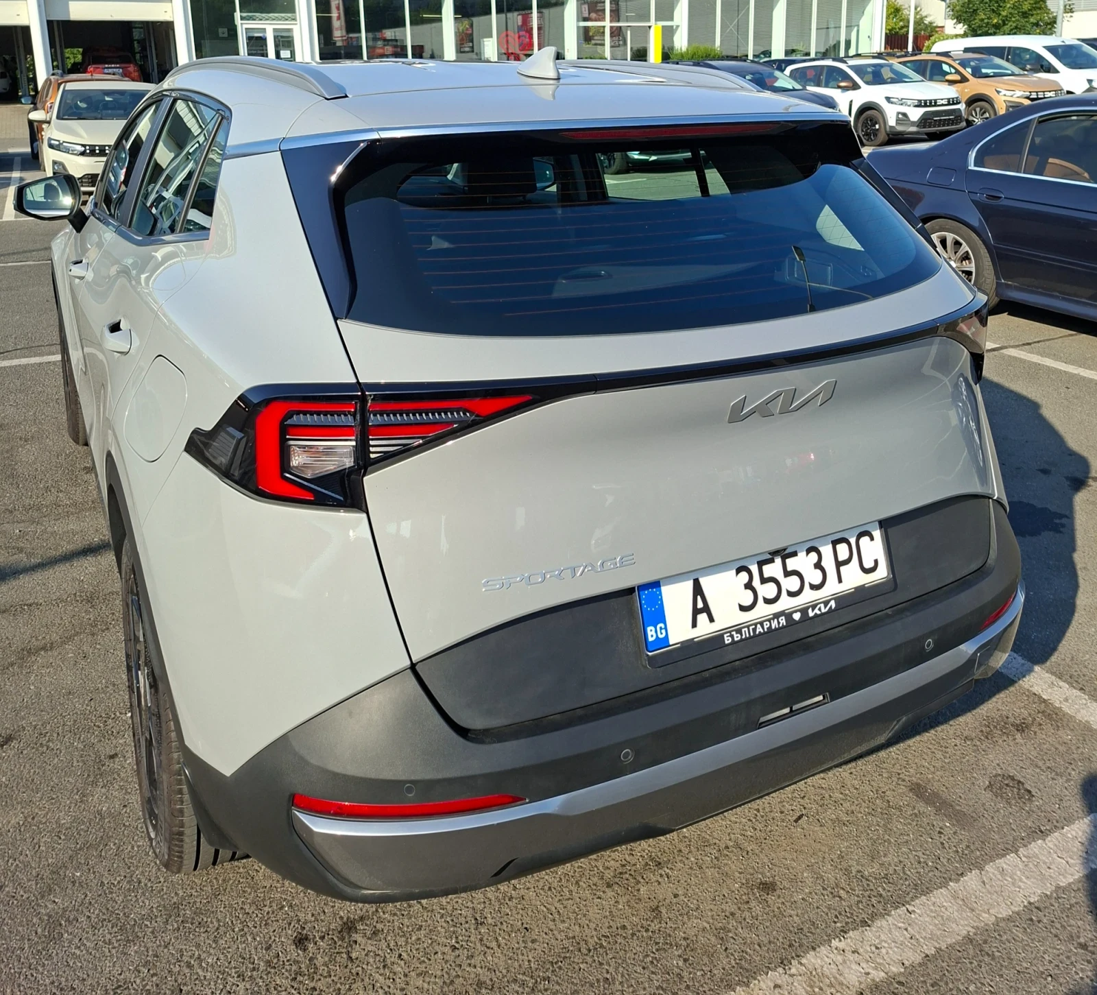 Kia Sportage, снимка 3 - Автомобили и джипове - 55581457