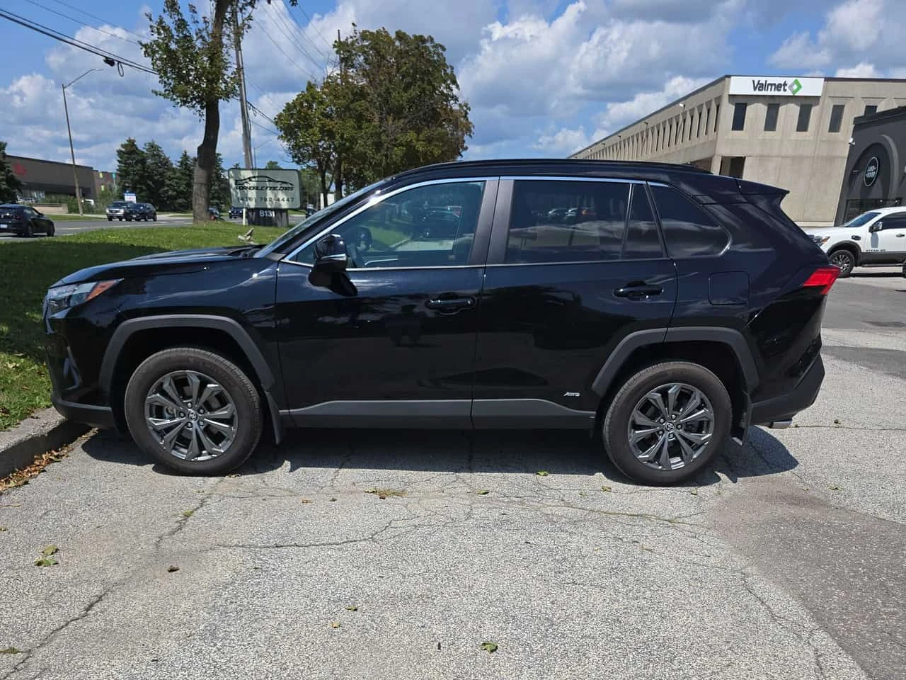 Toyota Rav4 * Hybrid XLE * CARFAX * БЕЗ ПЪРВОНАЧАЛНА ВНОСКА, снимка 2 - Автомобили и джипове - 55663109