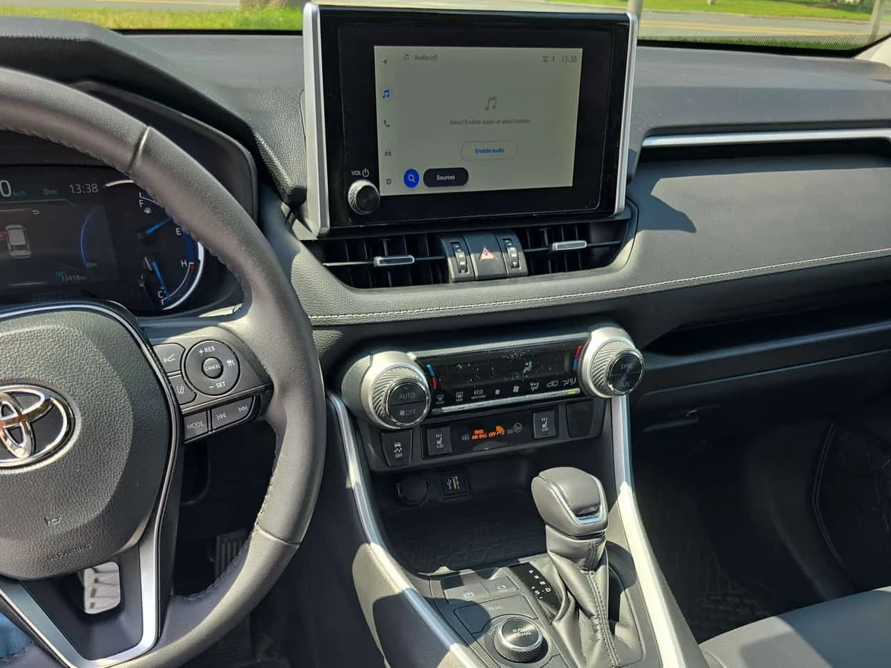 Toyota Rav4 * Hybrid XLE * CARFAX * БЕЗ ПЪРВОНАЧАЛНА ВНОСКА, снимка 9 - Автомобили и джипове - 55663109