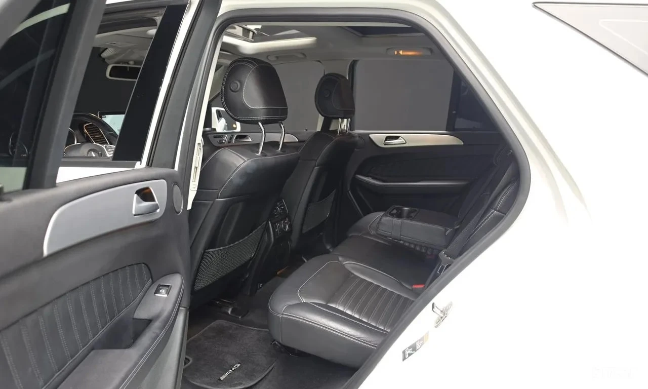 Mercedes-Benz GLE 350  АМГ ПАКЕТ/d 4MATIC Premium/ФИНАНСИРАНЕ, снимка 11 - Автомобили и джипове - 56156080