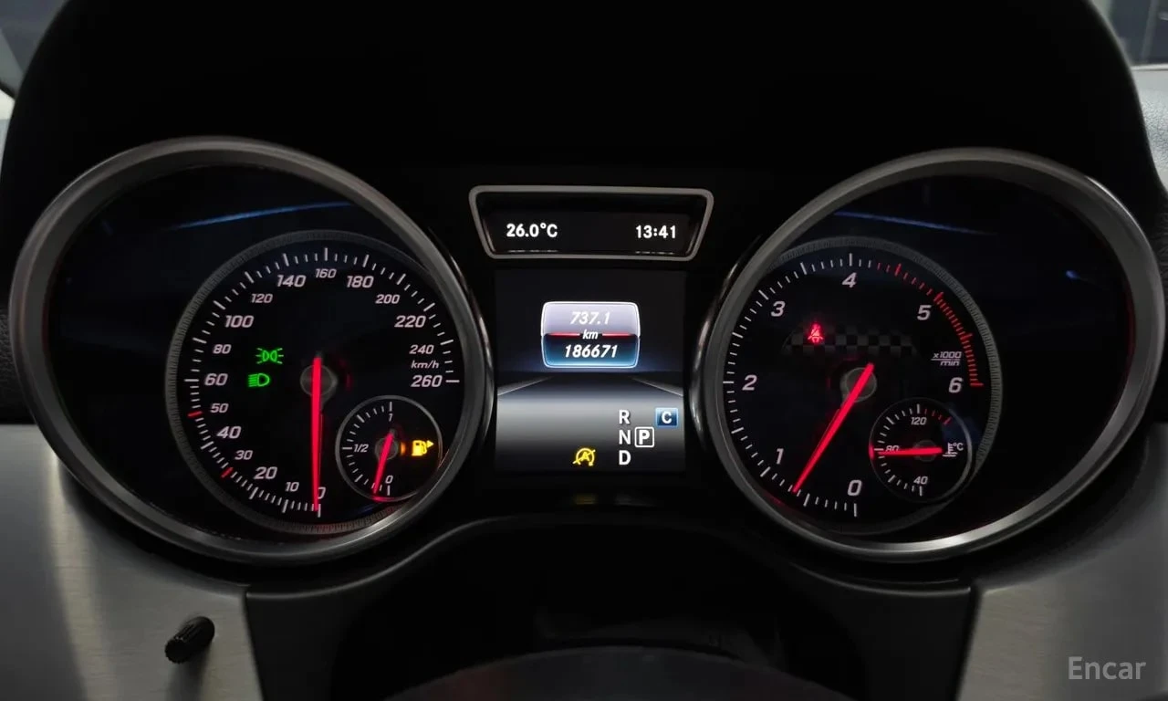 Mercedes-Benz GLE 350  АМГ ПАКЕТ/d 4MATIC Premium/ФИНАНСИРАНЕ, снимка 8 - Автомобили и джипове - 56156080