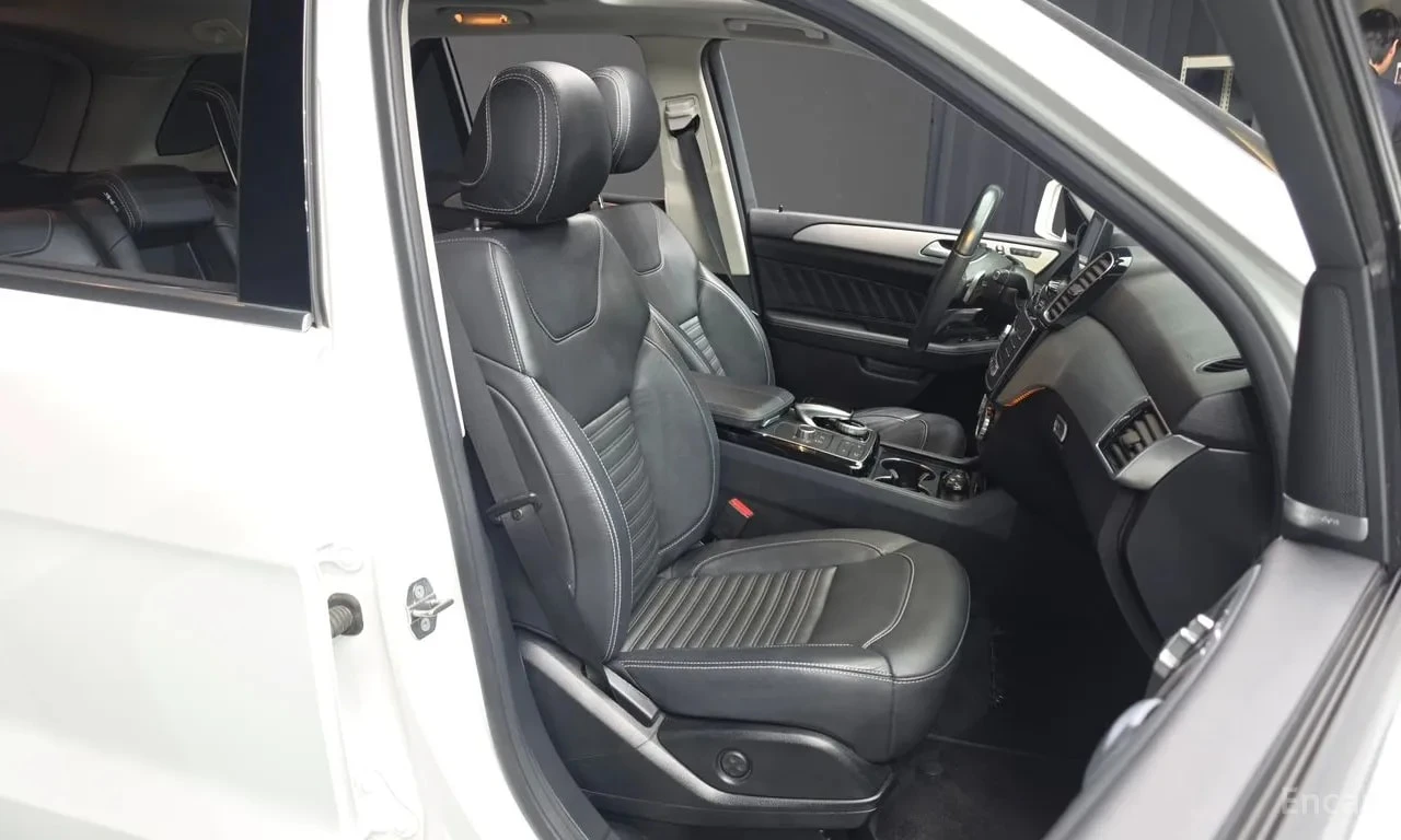 Mercedes-Benz GLE 350  АМГ ПАКЕТ/d 4MATIC Premium/ФИНАНСИРАНЕ, снимка 12 - Автомобили и джипове - 56156080