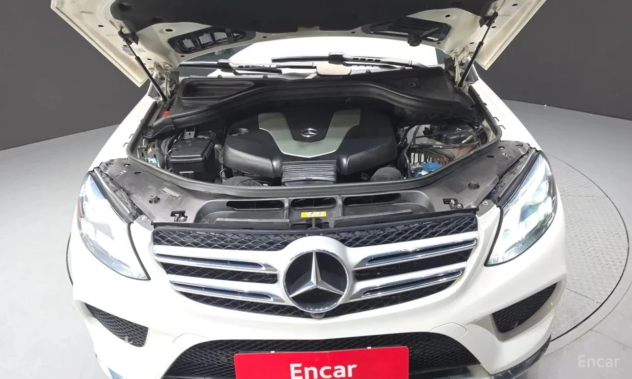 Mercedes-Benz GLE 350  АМГ ПАКЕТ/d 4MATIC Premium/ФИНАНСИРАНЕ, снимка 6 - Автомобили и джипове - 56156080