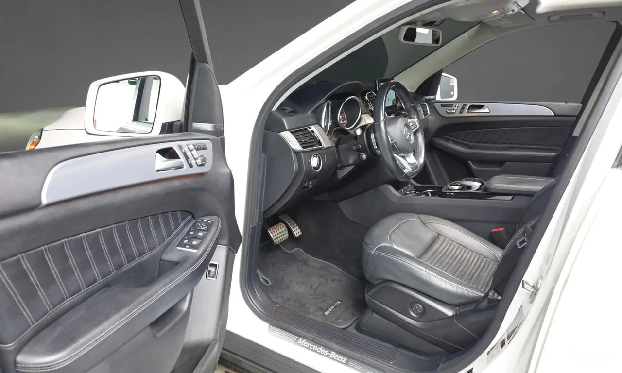 Mercedes-Benz GLE 350  АМГ ПАКЕТ/d 4MATIC Premium/ФИНАНСИРАНЕ, снимка 10 - Автомобили и джипове - 56156080