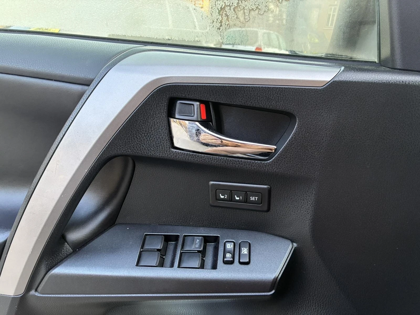 Toyota Rav4, снимка 3 - Автомобили и джипове - 56446647