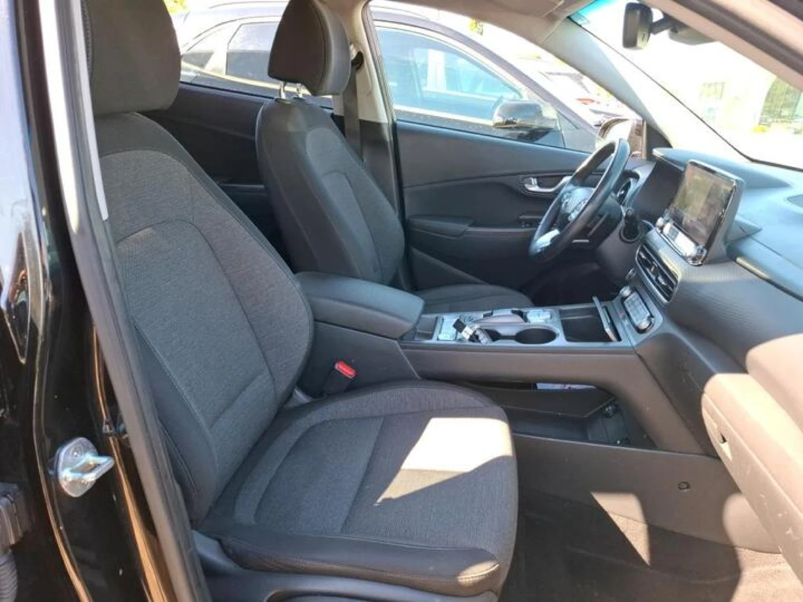 Hyundai Kona Intuitive, снимка 11 - Автомобили и джипове - 56736234