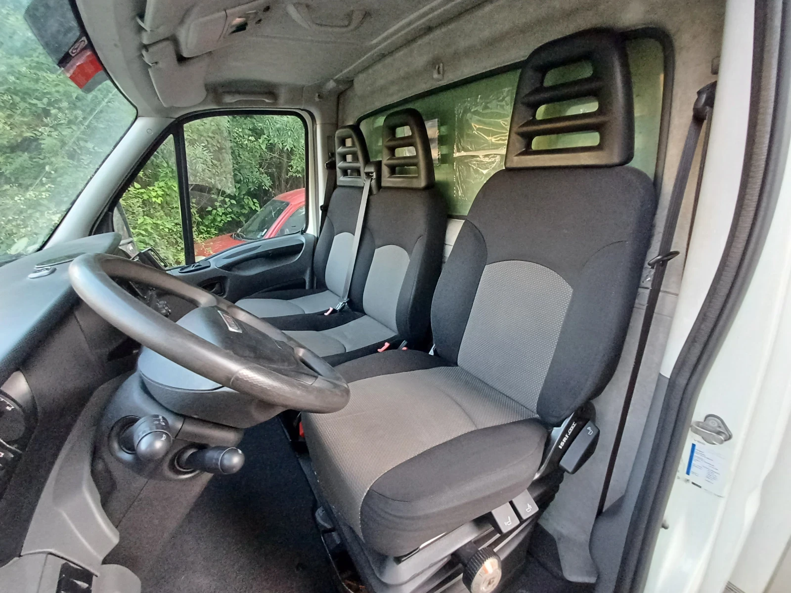 Iveco Daily 50C17 * КЛИМАТИК* - ПАДАЩ БОРД, снимка 7 - Бусове и автобуси - 55193755