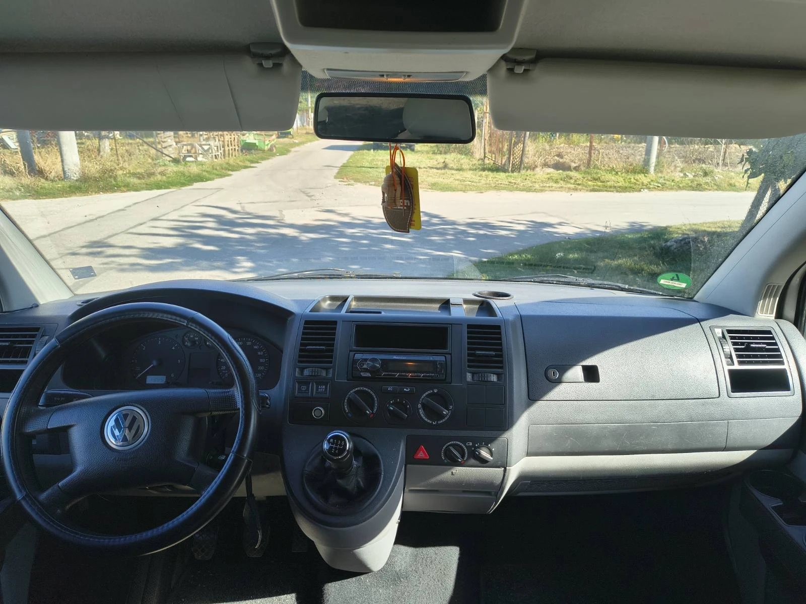 VW T5 1.9tdi 90hp, снимка 10 - Бусове и автобуси - 56645785