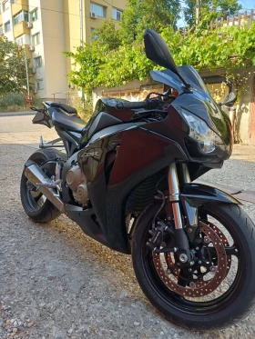 Обява за продажба на Honda Cbr 1000RR ~8 000 лв. - изображение 2