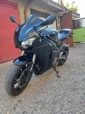 Обява за продажба на Honda Cbr 1000RR ~8 000 лв. - изображение 1