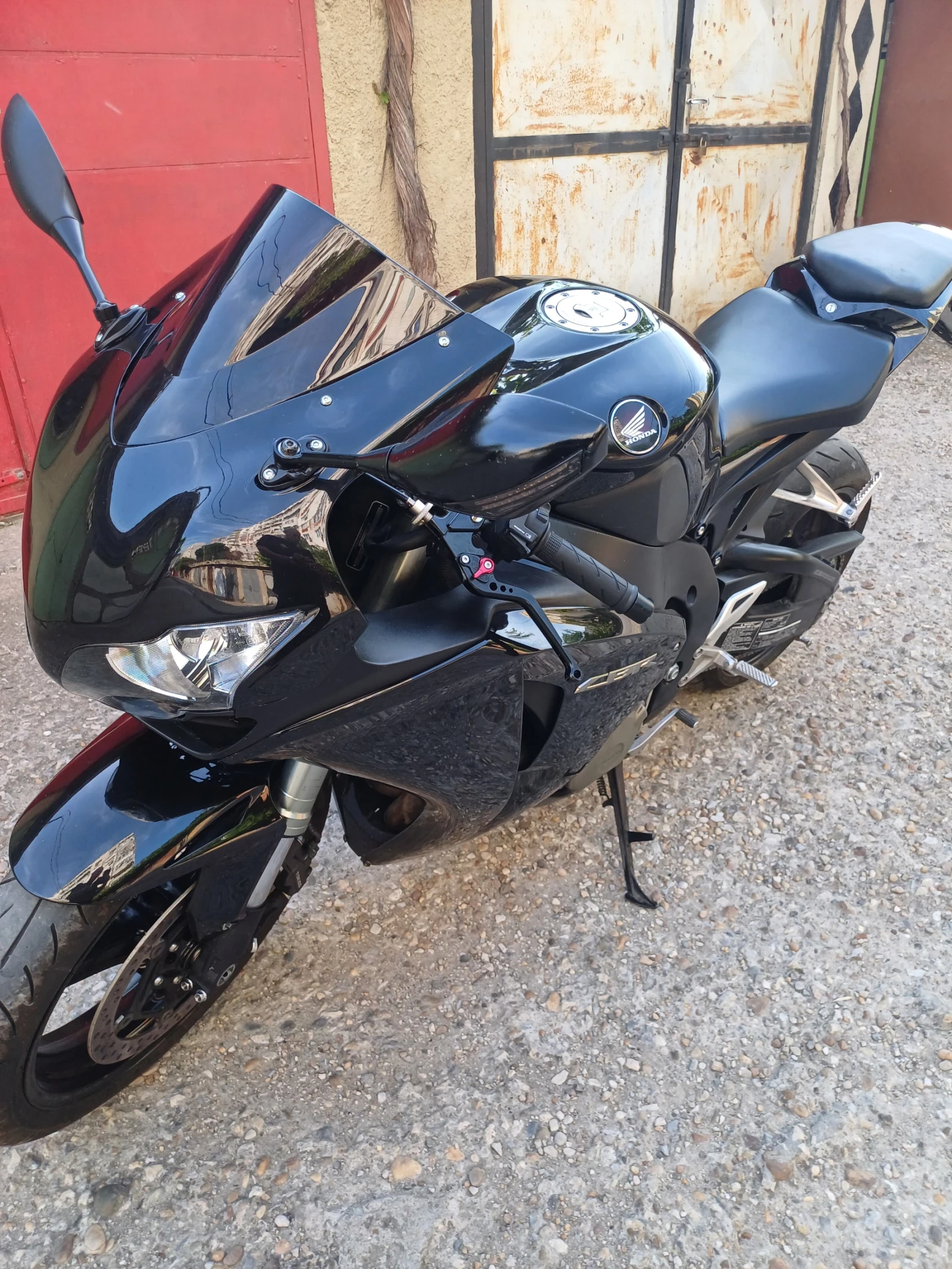 Honda Cbr 1000RR - изображение 8