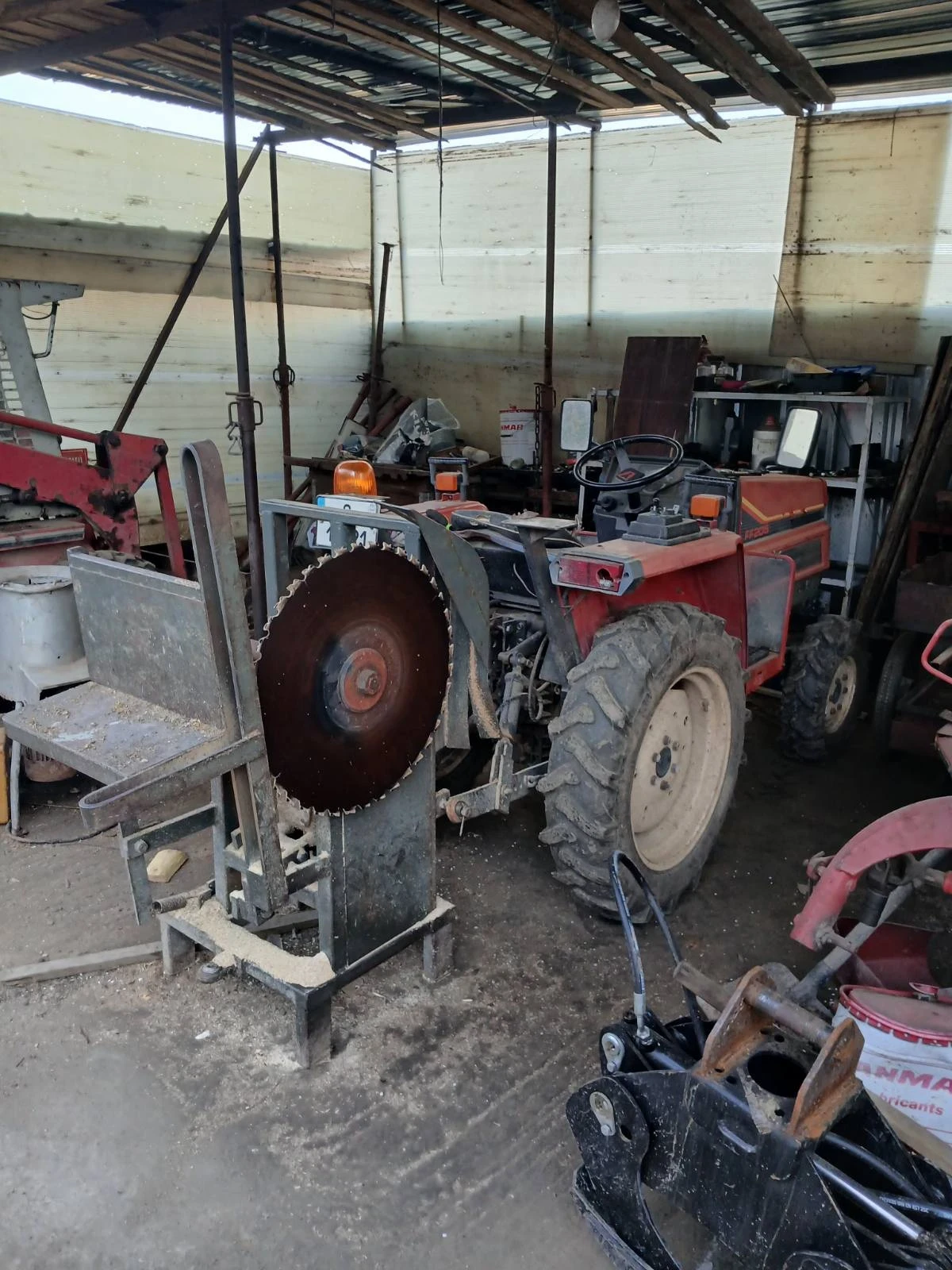 Трактор Yanmar 205, снимка 6 - Селскостопанска техника - 56545556