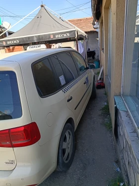VW Touran Фабричен метан , снимка 4