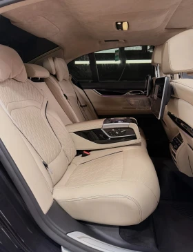 BMW 750 M-Sport xDrive - 51123 € / 99987.90 лв. - 85505739 10