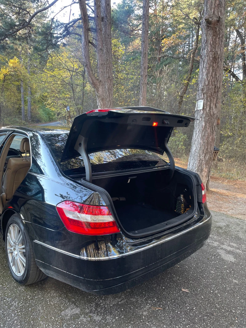 Mercedes-Benz E 250 4 местен, снимка 6 - Автомобили и джипове - 47875879