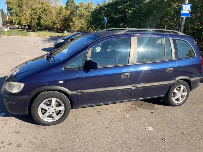 Opel Zafira, снимка 4 - Автомобили и джипове - 47211457