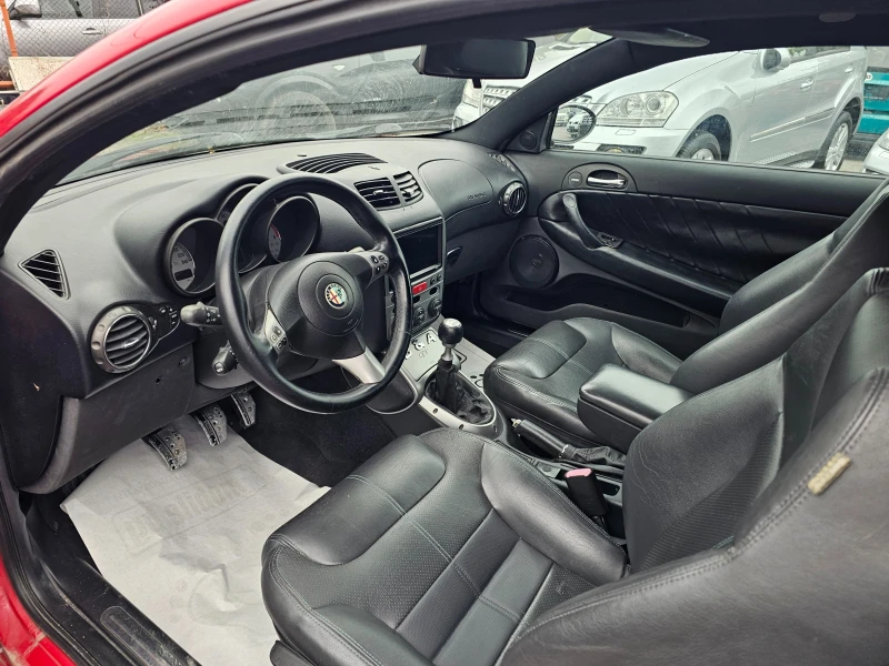 Alfa Romeo Gt 1.9JTD, снимка 6 - Автомобили и джипове - 47282181