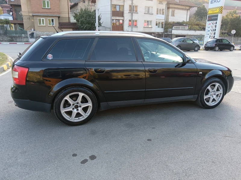 Audi A4 2.4, снимка 12 - Автомобили и джипове - 47736931