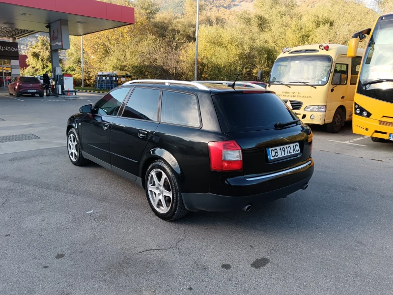 Audi A4 2.4, снимка 13 - Автомобили и джипове - 47736931