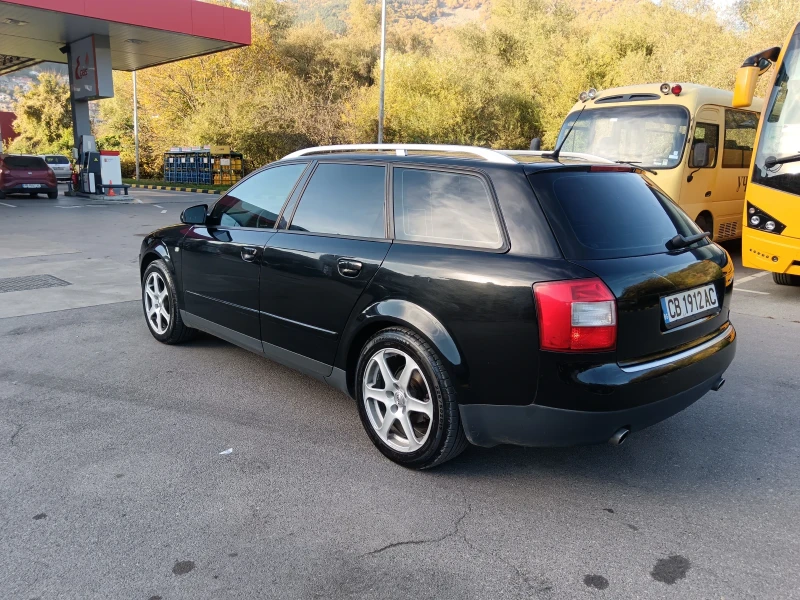 Audi A4 2.4, снимка 2 - Автомобили и джипове - 47736931