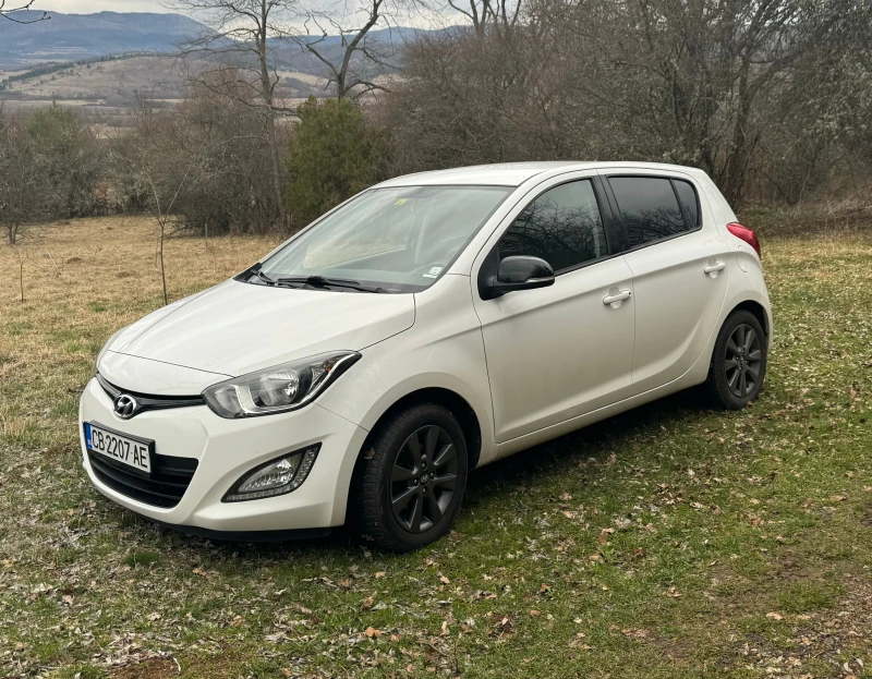 Hyundai I20 1.2i 16V, снимка 2 - Автомобили и джипове - 48371005