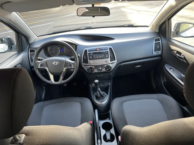 Hyundai I20 1.2i 16V, снимка 8 - Автомобили и джипове - 48371005