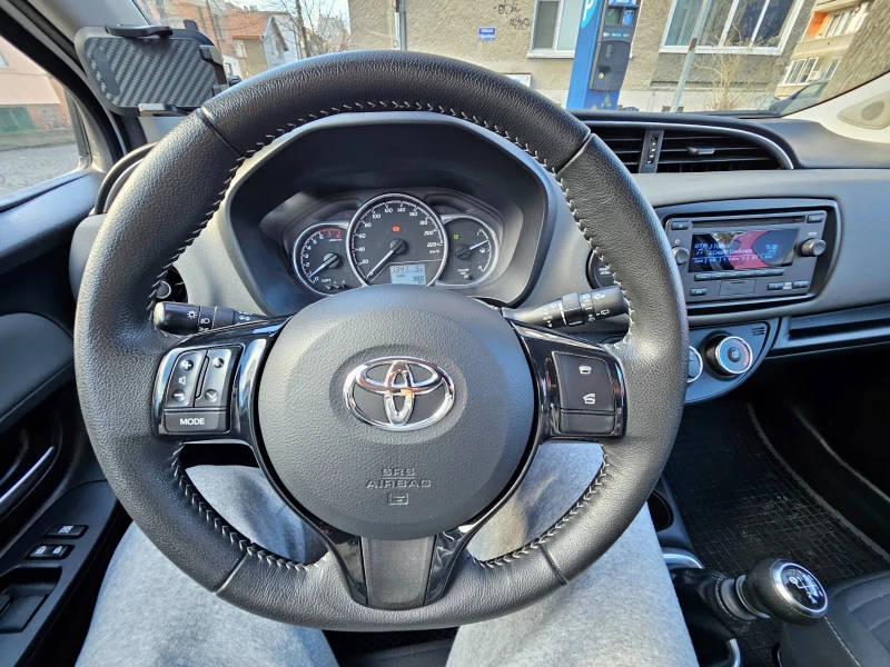 Toyota Yaris, снимка 5 - Автомобили и джипове - 48548890