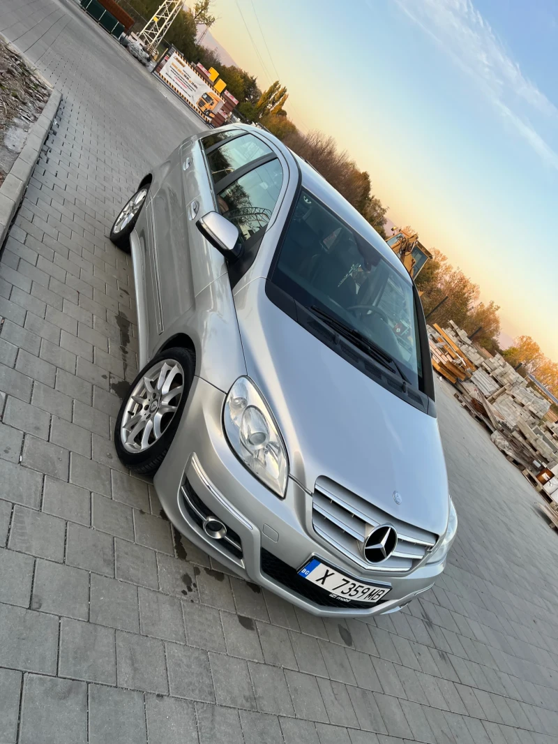 Mercedes-Benz 200 Sport 200, снимка 7 - Автомобили и джипове - 48816843