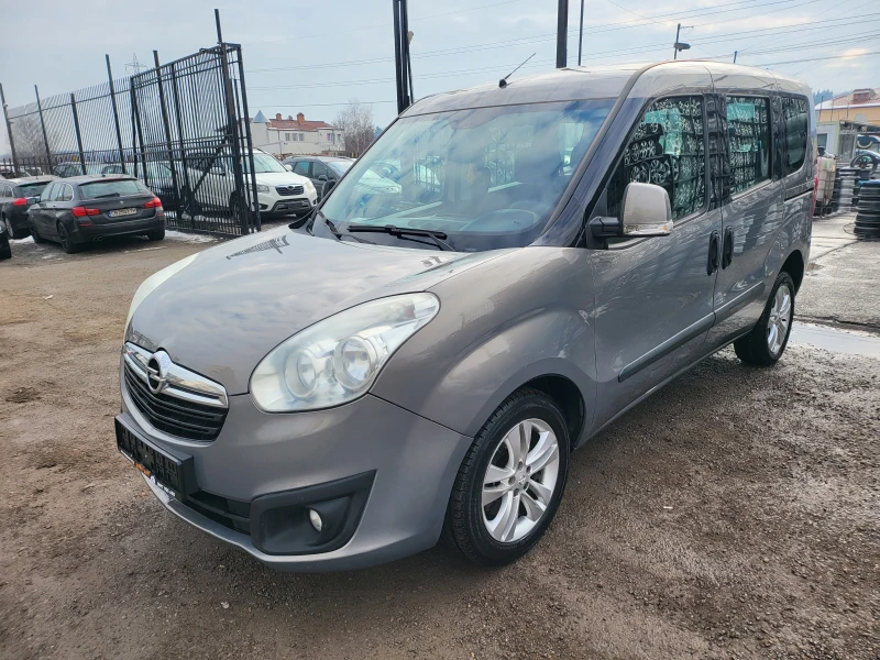 Opel Combo 1.6cdti 7места/теглич, снимка 11 - Автомобили и джипове - 48874931