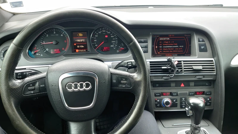 Audi A6, снимка 14 - Автомобили и джипове - 52346885