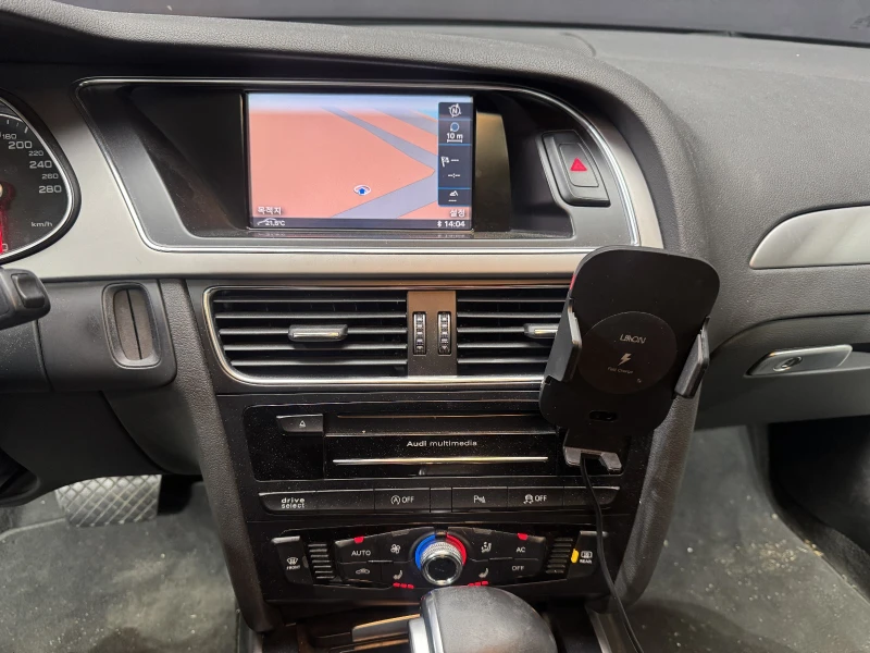 Audi A4 2.0 TDI Facelift - ОЧАКВАН ВНОС - ПЕРФЕКТНА, снимка 2 - Автомобили и джипове - 52169712