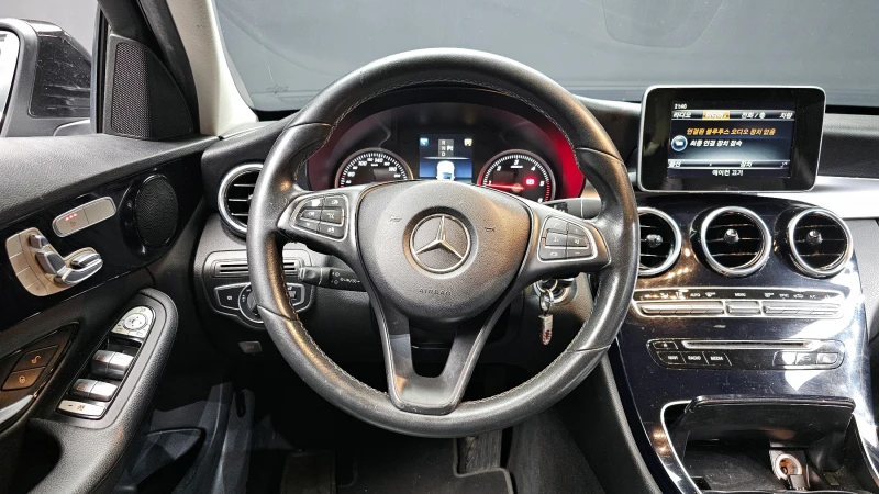 Mercedes-Benz C 200, снимка 11 - Автомобили и джипове - 52548759