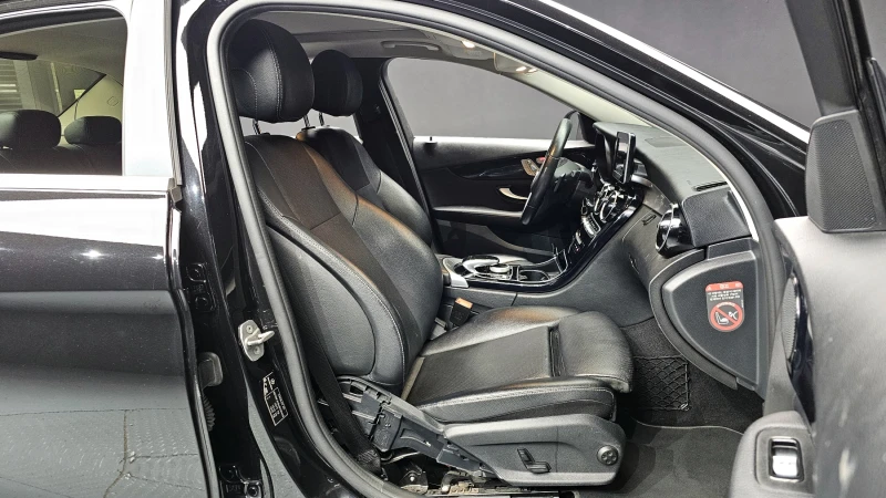 Mercedes-Benz C 200, снимка 8 - Автомобили и джипове - 52548759