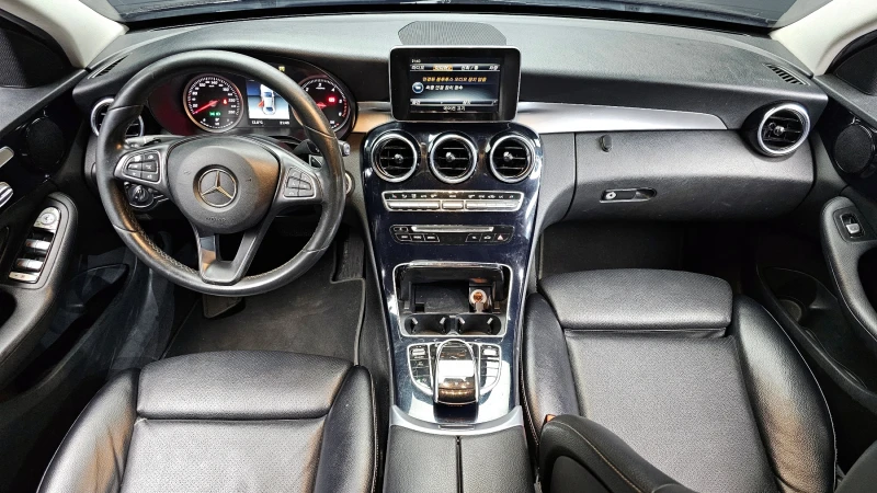 Mercedes-Benz C 200, снимка 5 - Автомобили и джипове - 52548759
