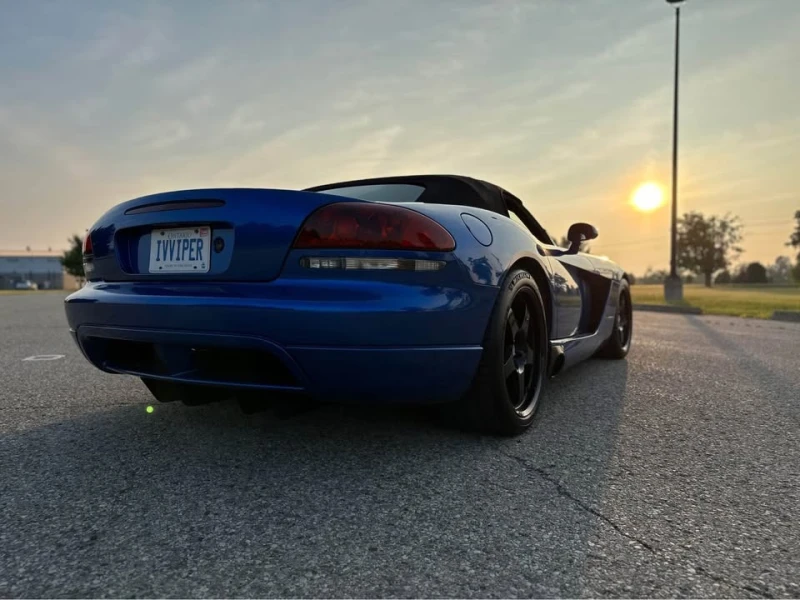 Dodge Viper SRT10 23 000КМ! * * CARFAX * * АВТО КРЕДИТ * * , снимка 7 - Автомобили и джипове - 52750519