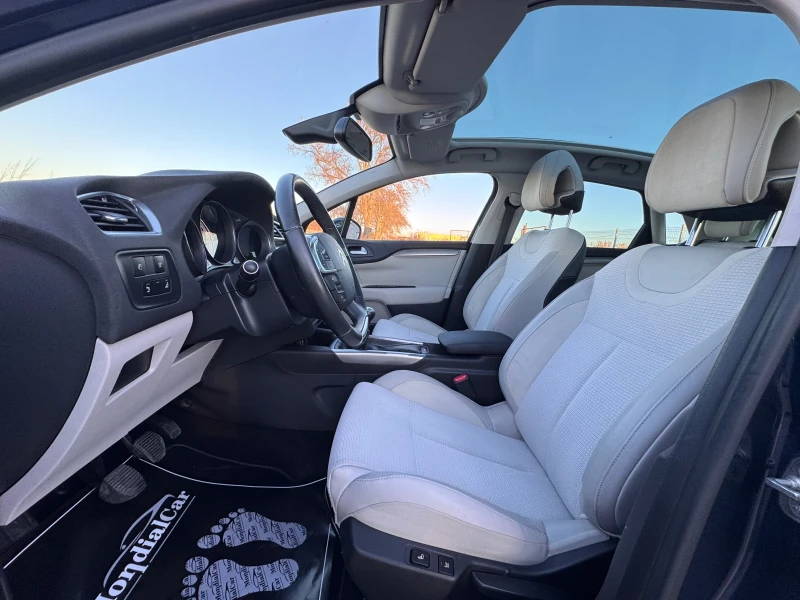 Citroen C4 1.6hdi 92kc Exclusive Navi* Panorama* Pdc, снимка 8 - Автомобили и джипове - 52931057