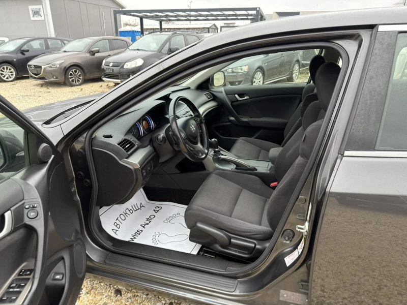 Honda Accord 2.0i V-TEC, снимка 9 - Автомобили и джипове - 53126603