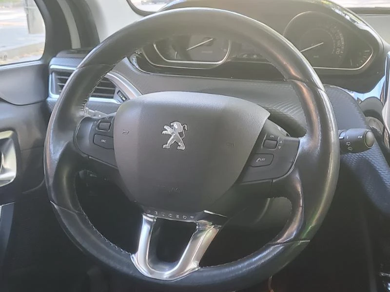 Peugeot 2008, снимка 7 - Автомобили и джипове - 47493397