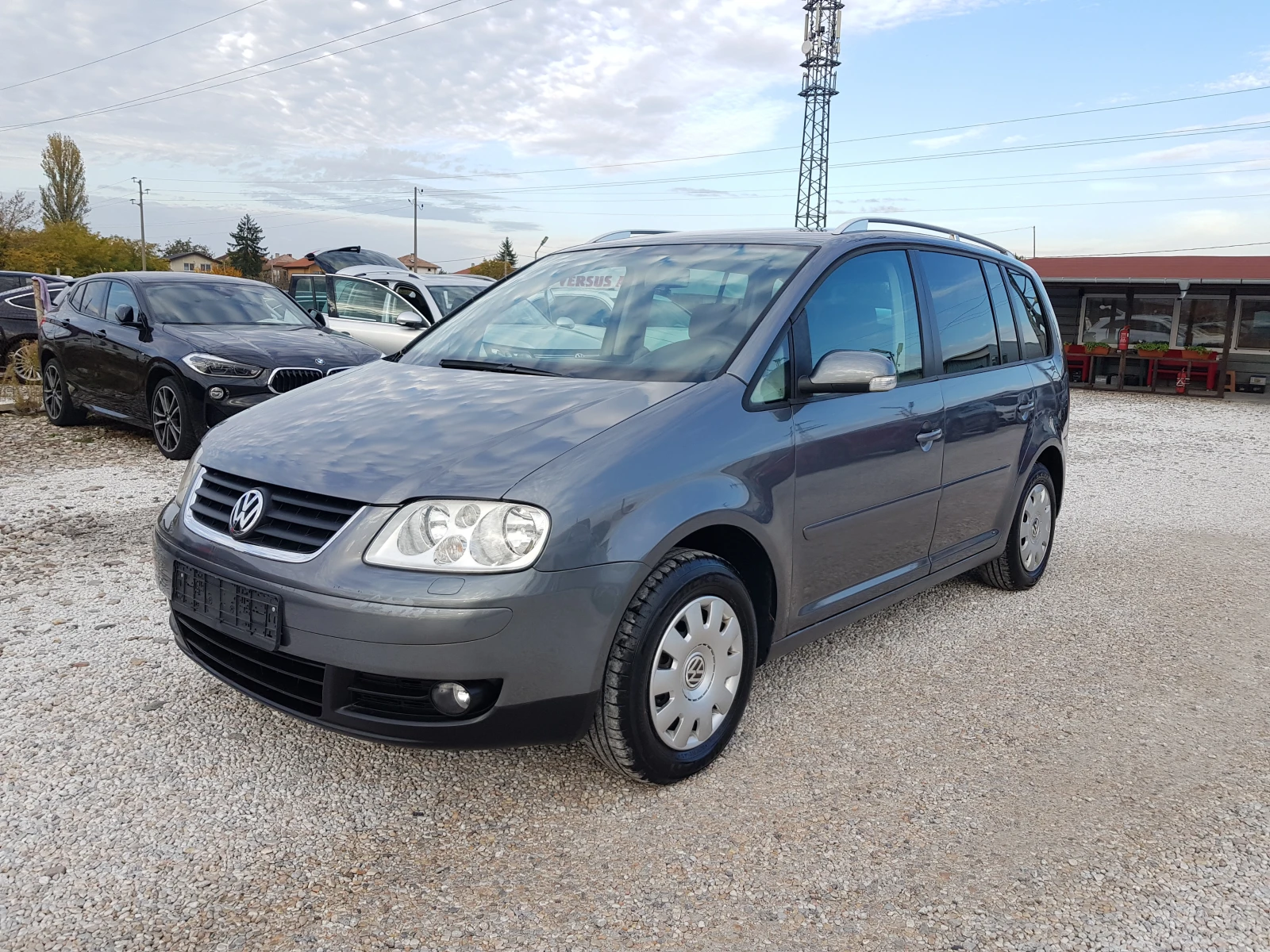 VW Touran 2.0 TDI-140 к.с. АВТОМАТИК 6+ 1 места ЛИЗИНГ, снимка 1