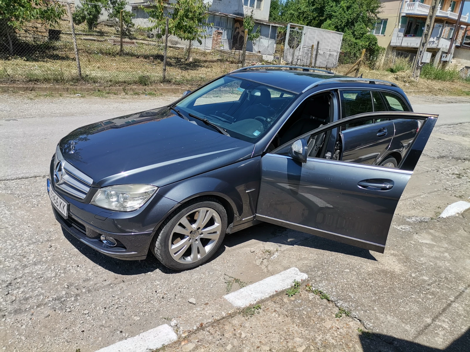 Mercedes-Benz C 320  - изображение 2