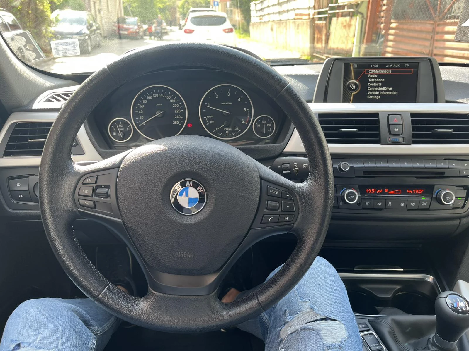BMW 318  - изображение 6