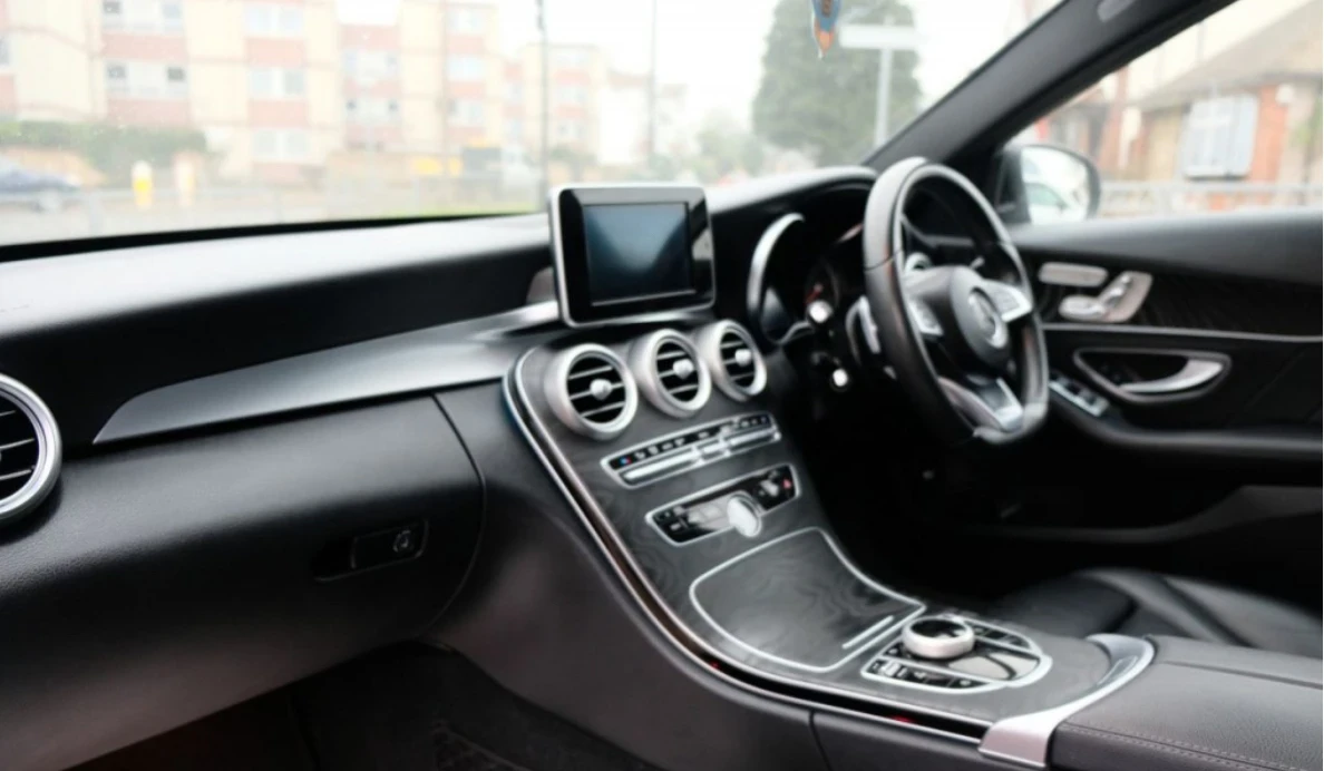 Mercedes-Benz C 220 Amg premium +  - изображение 4